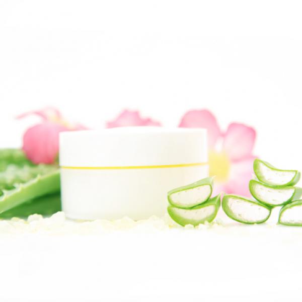 Mascara para la cara con aloe vera