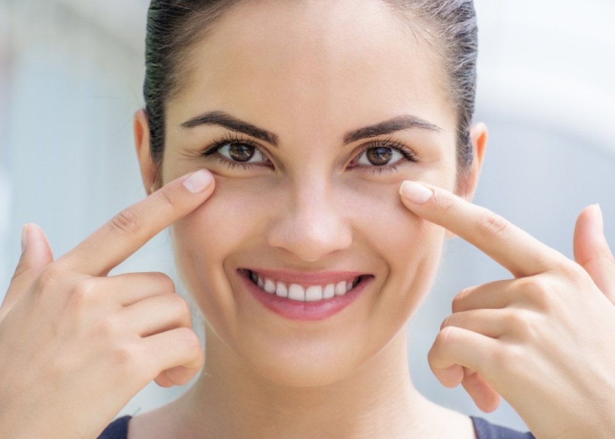 Aloe vera para las bolsas delos ojos